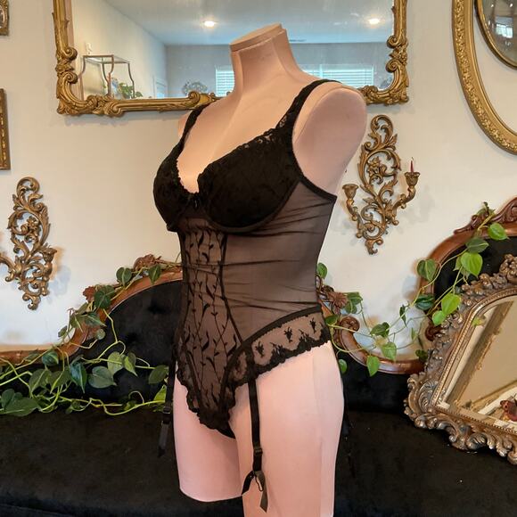 vintage Victoria's Secret Mesh Lace Vine Embroidery Bodysuit w/ Garters Size 34C - Picture 3 of 6